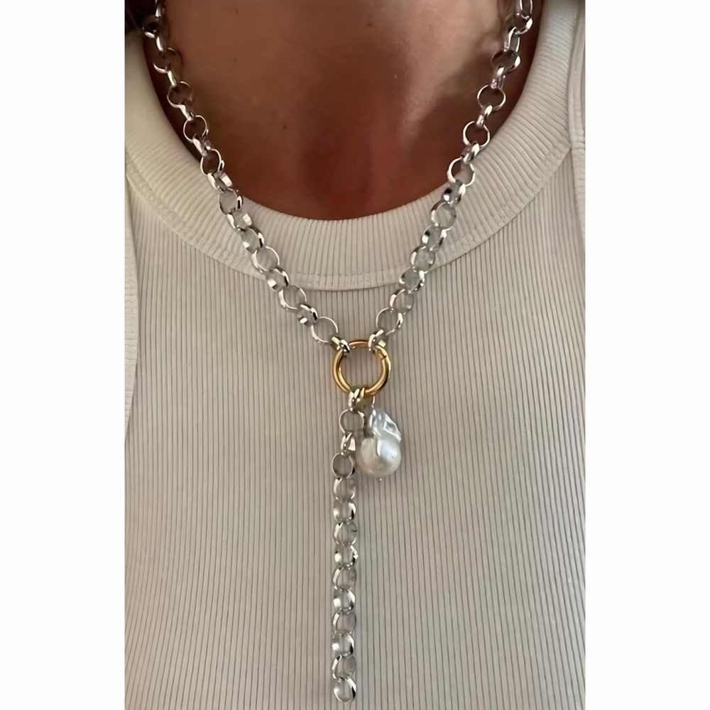 Mixed Metal Baroque Style Faux Pearl Charm Necklace!